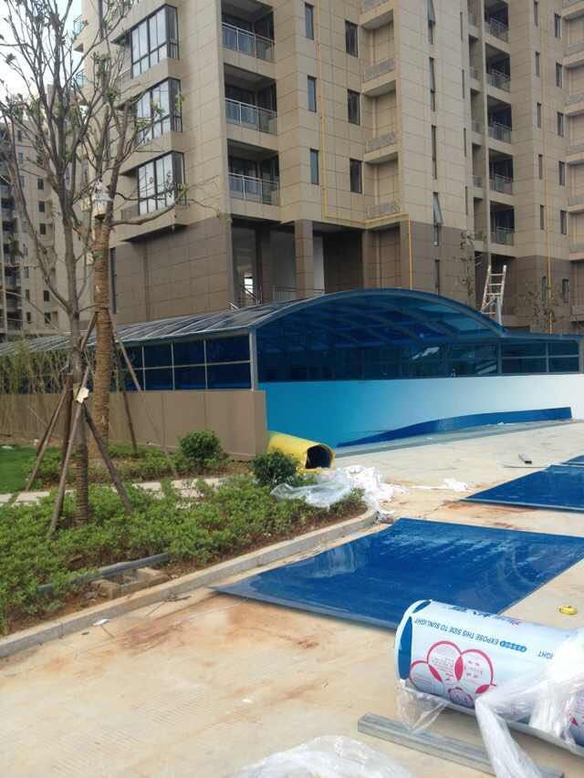 松夏停車場(chǎng)陽(yáng)光板雨棚